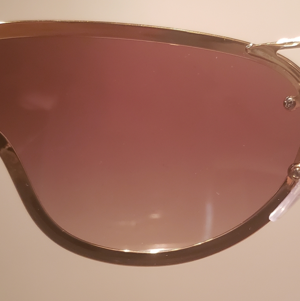 Prada Catwalk Sunglasses PR74VS  (101) - Picture 15 of 16